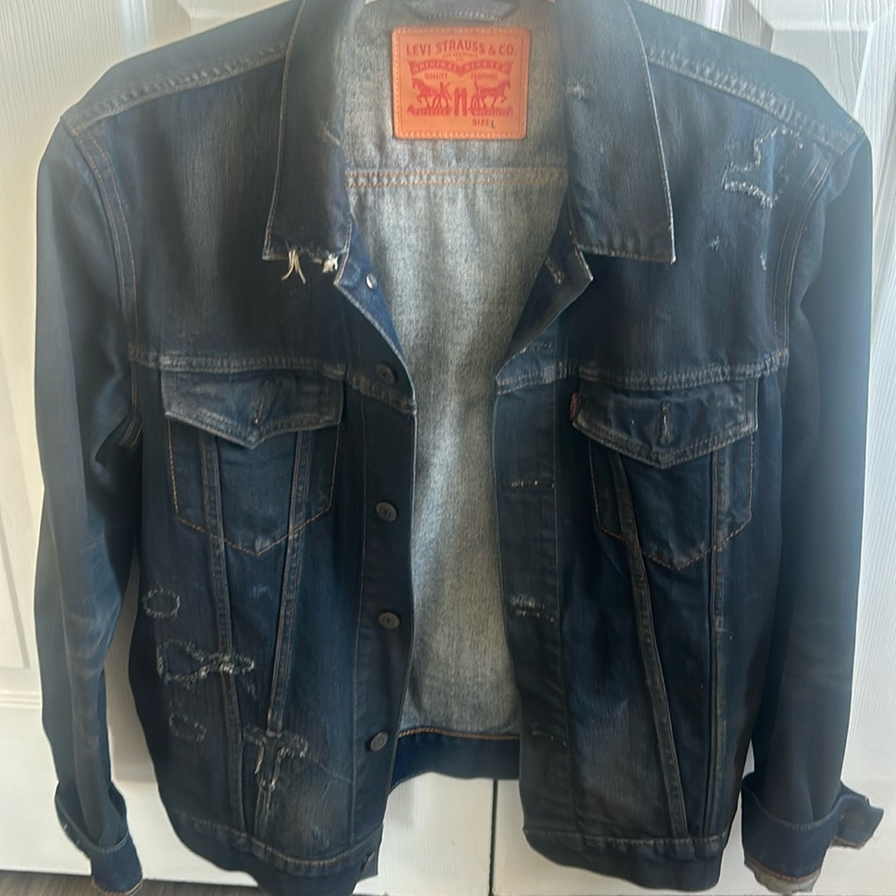 Levi’s denim jacket distressed